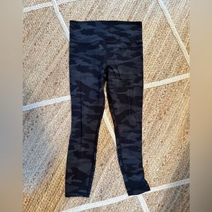 Elation Camp 7/8 Tight Athleta Size Medium